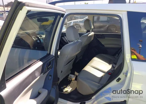 2017 Subaru Forester 2.5I Premium из США, поврежденный, VIN JF2SJAECXHH416764